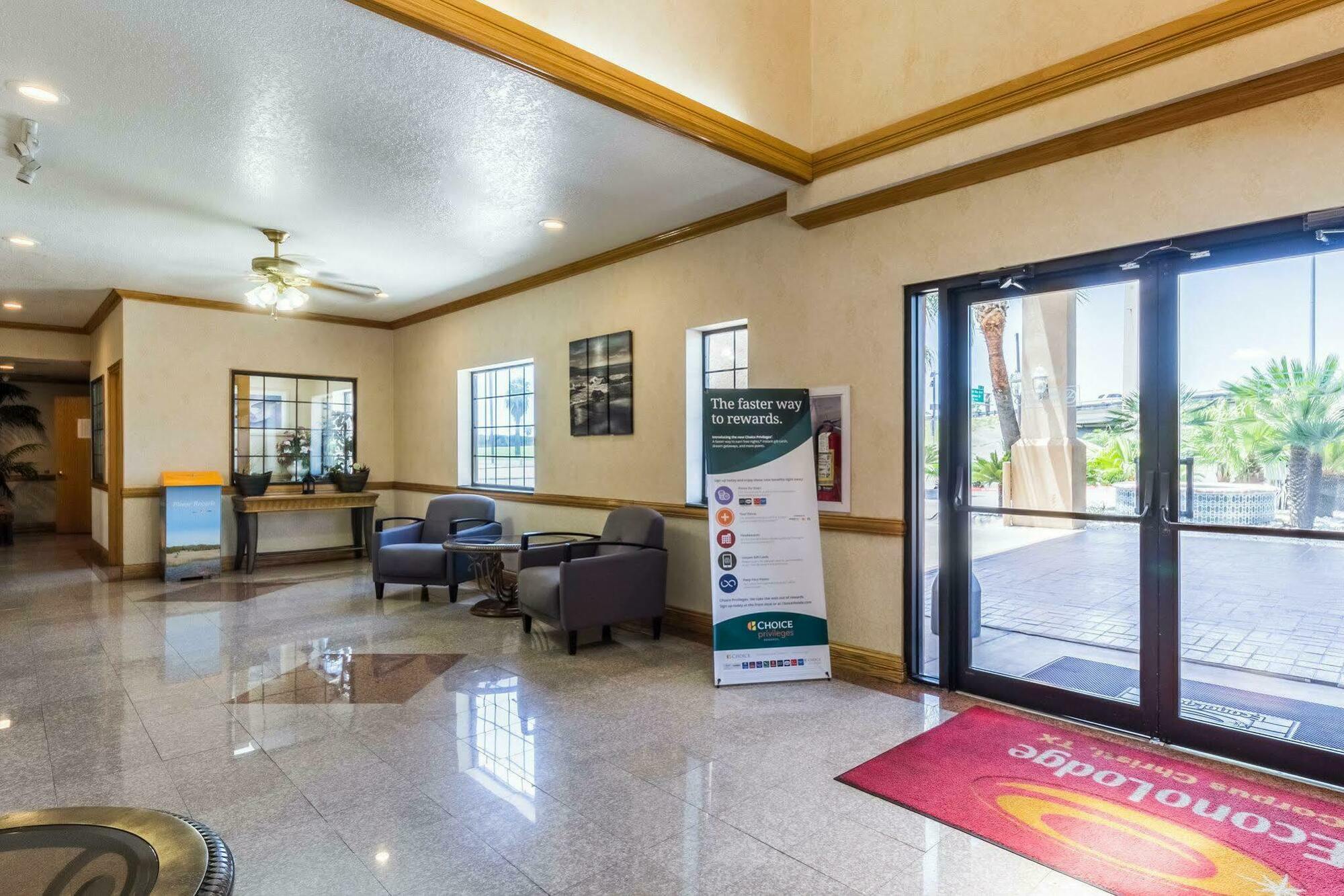 Econo Lodge Inn & Suites Corpus Christi Exterior foto